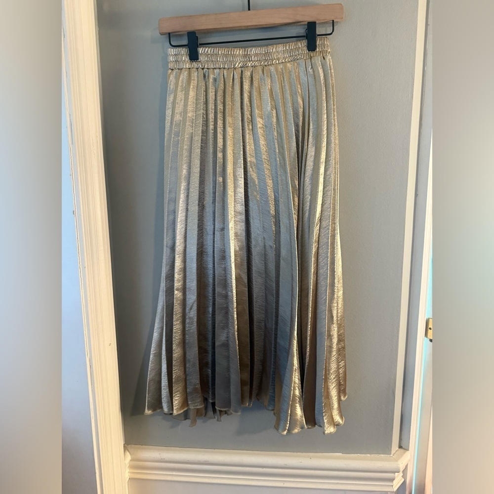 TCEC Gold Maxi Pleated Skirt for Cocktail Nights Sz Small